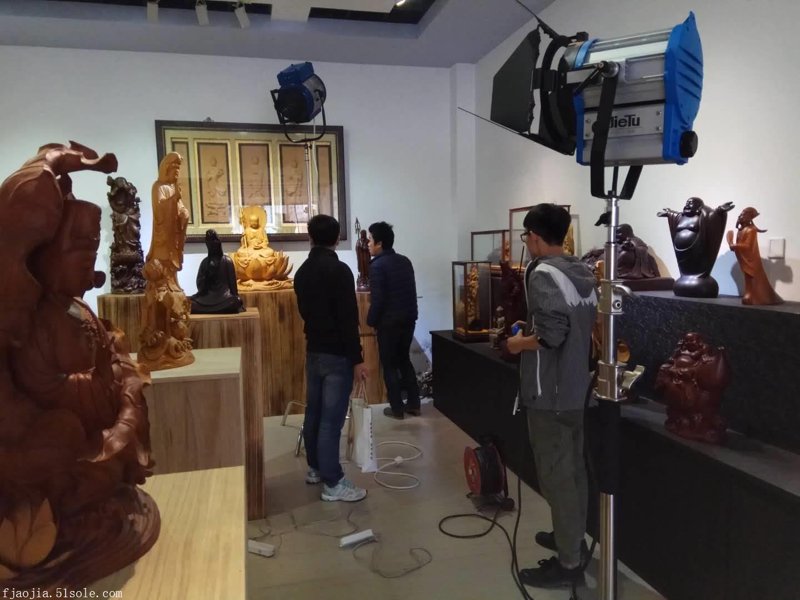郭敬明出版最新奇幻小说《临界·爵迹》_